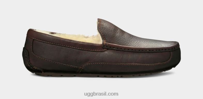 chá da china 4VTTD212 UGG homens chinelo de couro ascot