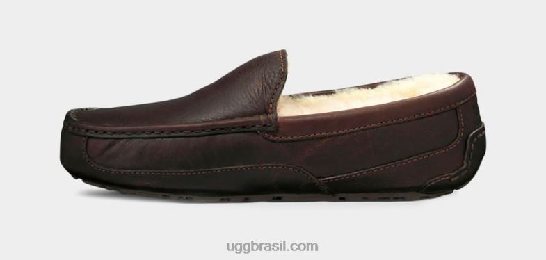 chá da china 4VTTD212 UGG homens chinelo de couro ascot