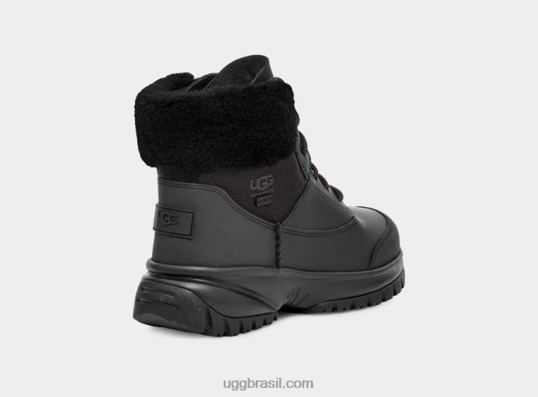 preto 4VTTD563 UGG mulheres Yose fluff v2